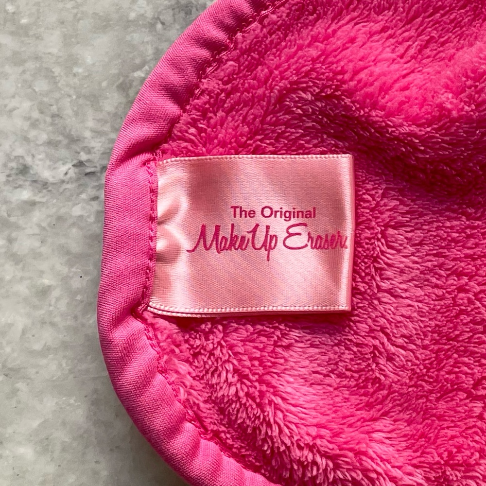 MakeUp Eraser - Picture 3 of 7